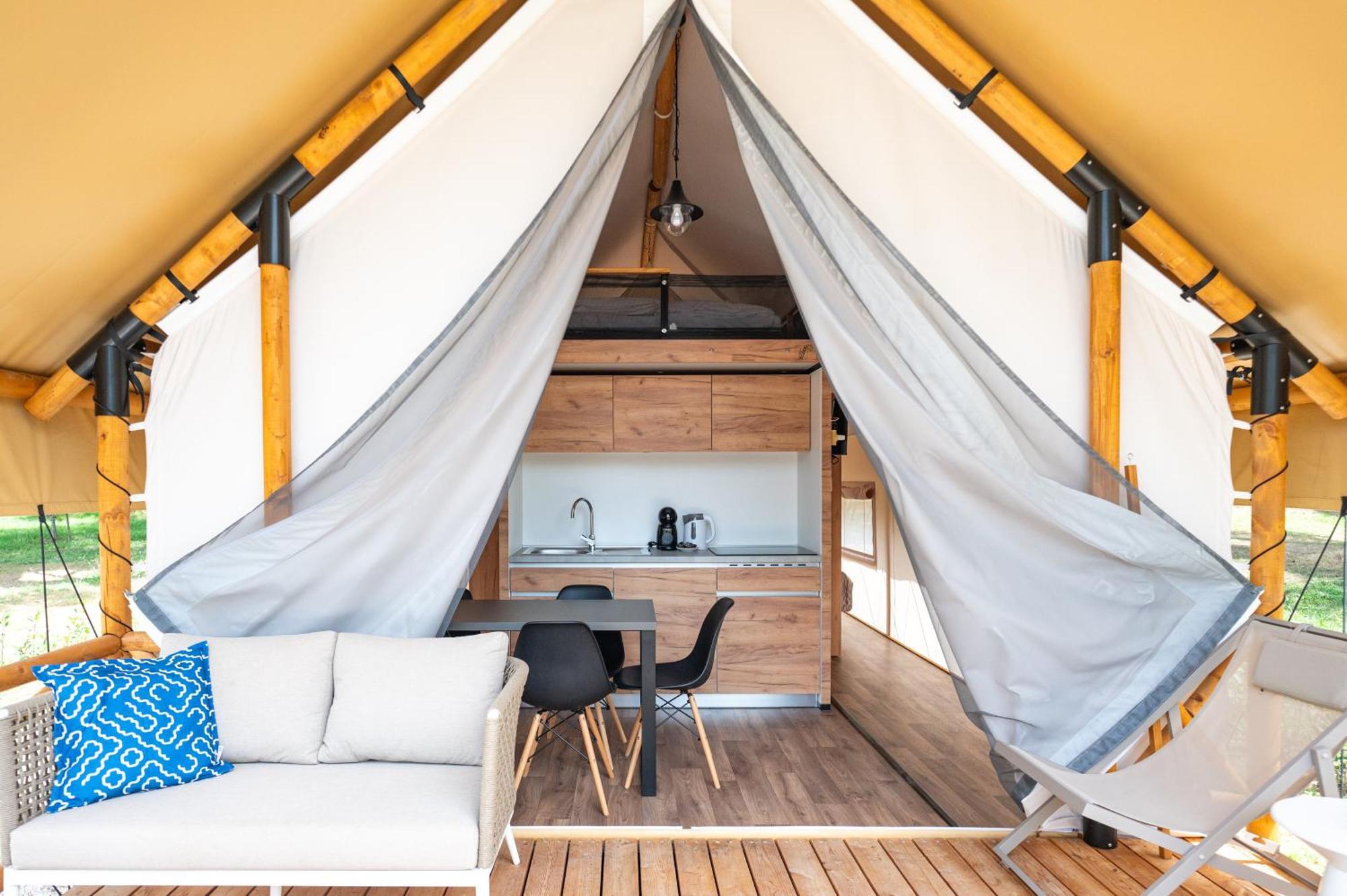Camp Dole Zivogosce - Mobile Home And Glamping Tent Zewnętrze zdjęcie